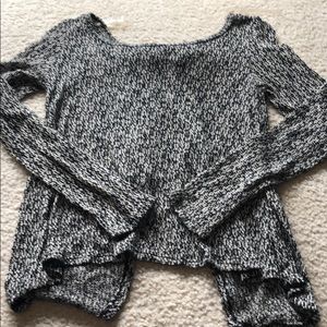 Sweater with bow on back
